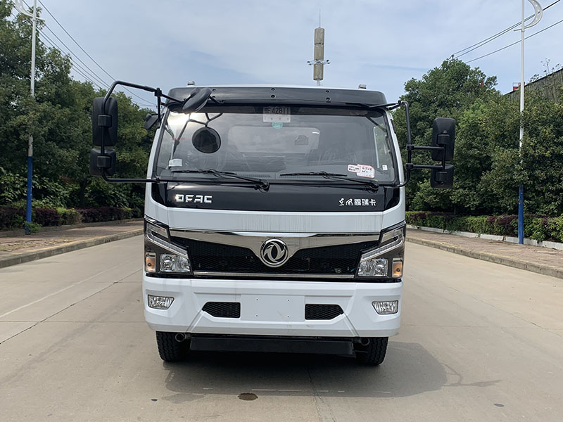 中潔牌XZL5120GSS6型灑水車(chē)